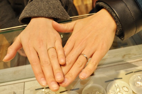 幸せカップル｜結婚指輪｜婚約指輪｜マリッジリング｜エンゲージリング