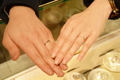 幸せカップル｜結婚指輪｜マリッジリング｜ブライダルリング